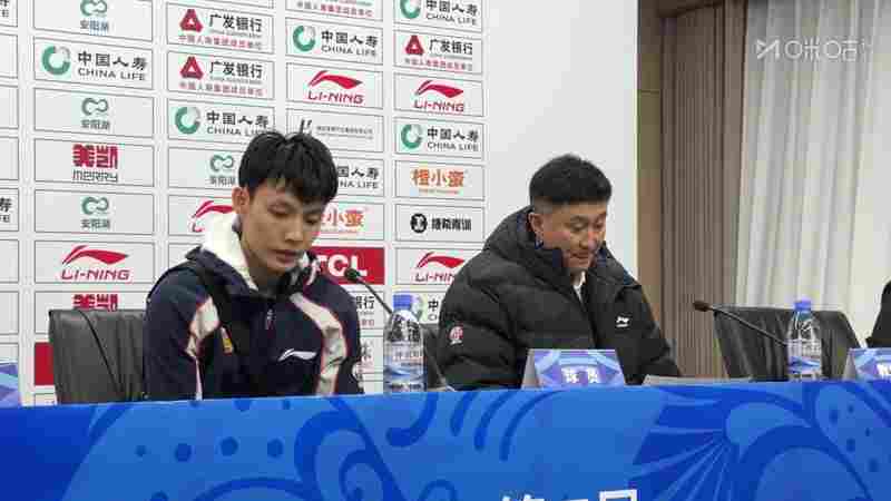 杜鋒：感受到了武漢球迷的熱情 磨合還是比較生疏 上半場(chǎng)失誤太多