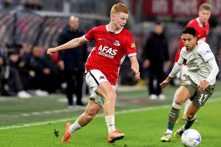 電訊報(bào)：阿爾克馬爾冬窗不急于出售斯米特，夏窗可能價(jià)格更高